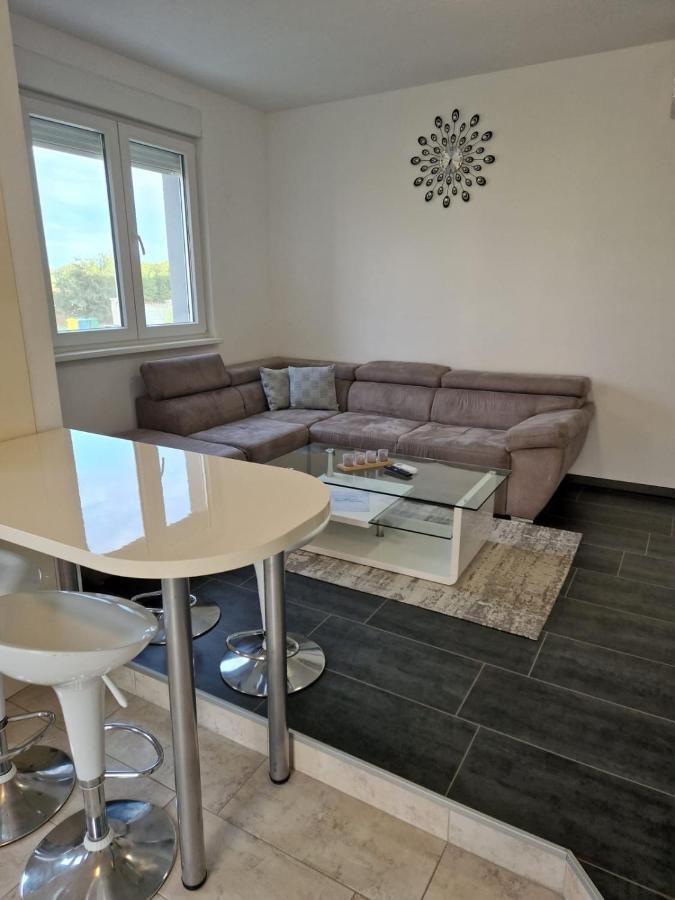 Apartment Luca Pula Luaran gambar